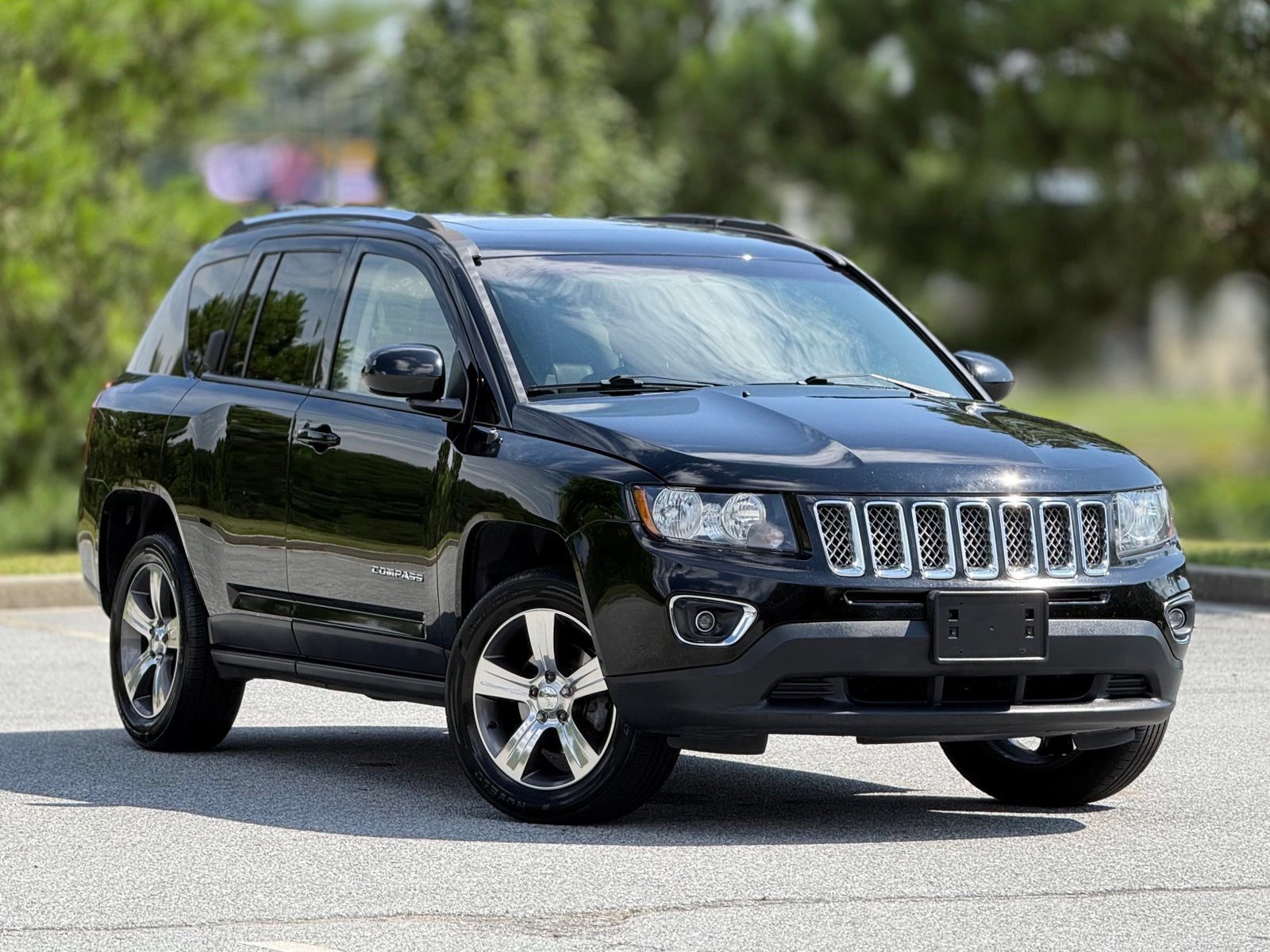 Used 2017 Jeep Compass High Altitude FWD image 13