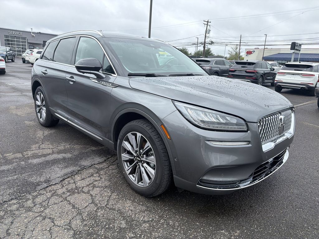 Certified 2022 Lincoln Corsair Reserve w/ Equipment Group 201A AWD/4WD image 8