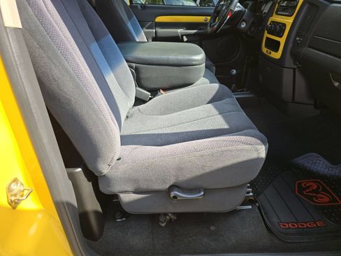 Used 2005 Dodge Ram 1500 Truck SLT w/ Rumblebee Group AWD/4WD image 25