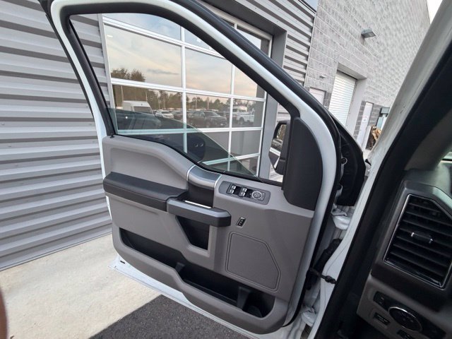 Used 2018 Ford F150 XLT w/ Equipment Group 301A Mid AWD/4WD image 23
