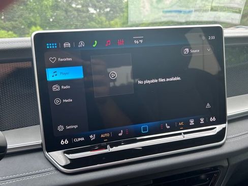 New 2026 Volkswagen Tiguan SE R-Line FWD image 15