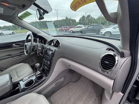 Used 2016 Buick Enclave Leather FWD image 31