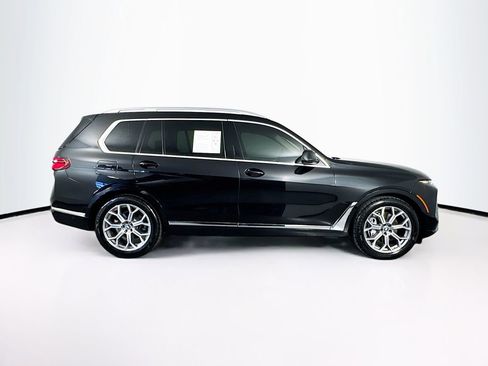 Used 2023 BMW X7 xDrive40i w/ Climate Comfort Package image 11
