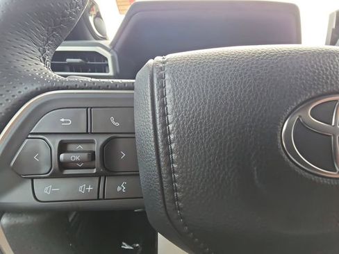 Used 2025 Toyota 4Runner Limited w/ Tow Technology Package image 17