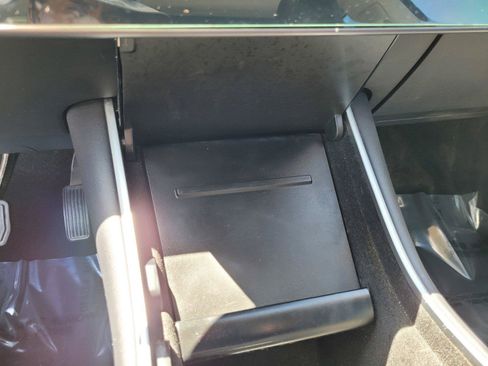 Used 2019 Tesla Model 3 Standard Range Plus RWD image 29