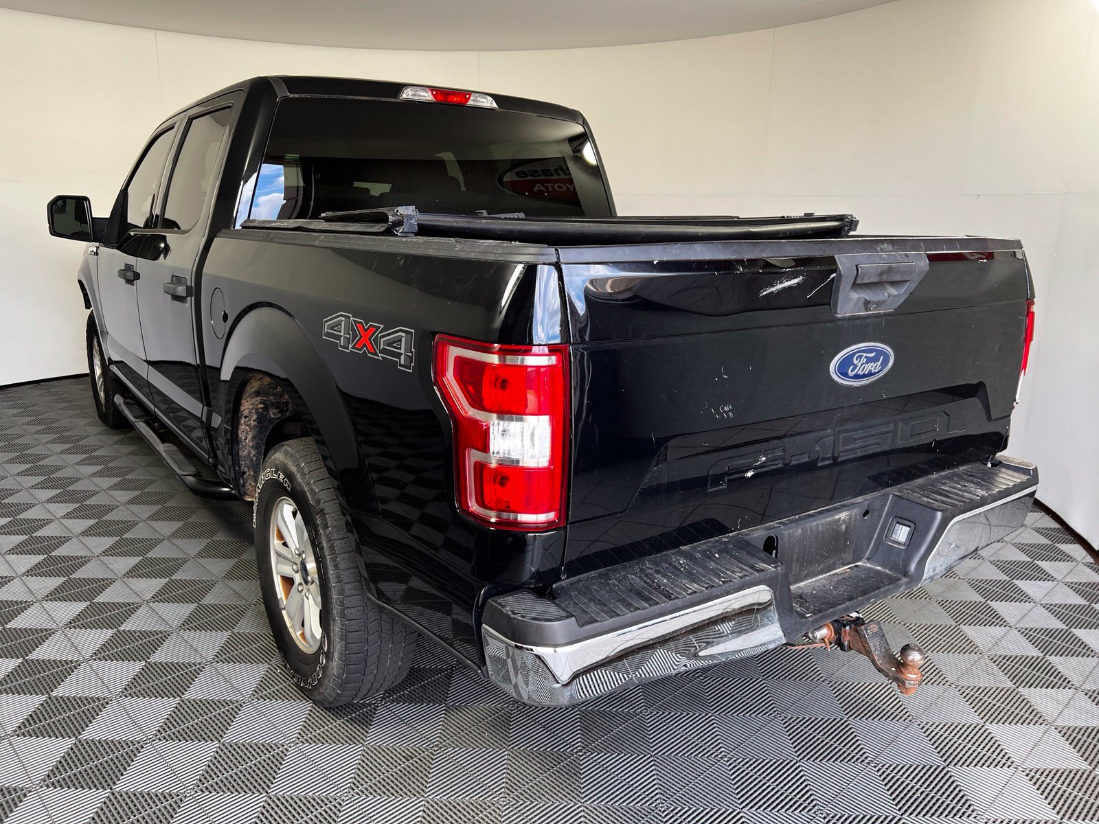 Used 2018 Ford F150 XLT AWD/4WD image 7