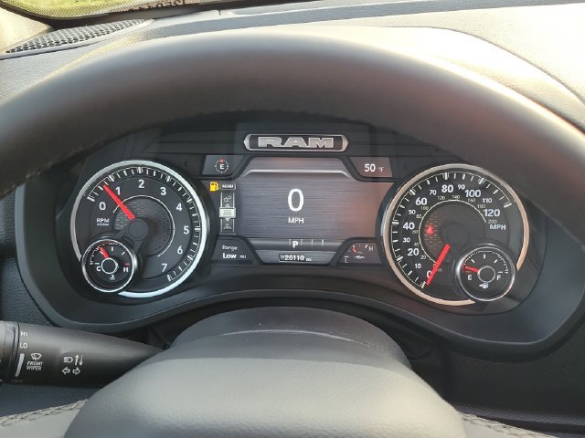 Used 2025 RAM 1500 Big Horn AWD/4WD image 18