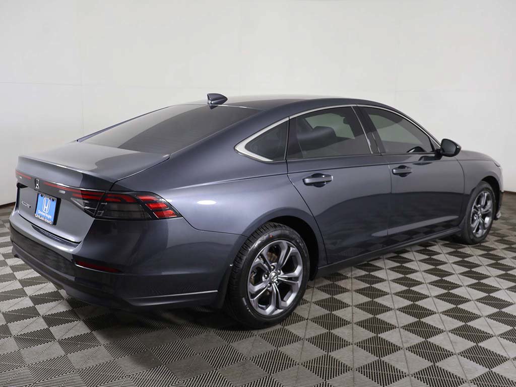 Used 2023 Honda Accord EX image 9
