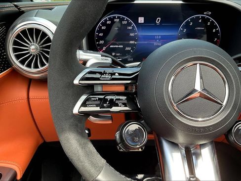 Used 2022 Mercedes-Benz SL 55 AMG 4MATIC image 10