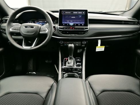 New 2026 Jeep Compass Latitude AWD/4WD image 12