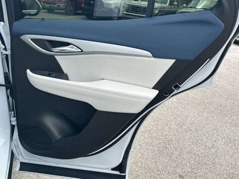 New 2026 Buick Envision Avenir image 17