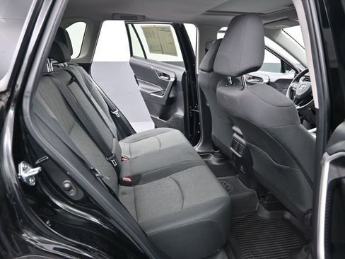 Used 2023 Toyota RAV4 XLE image 11