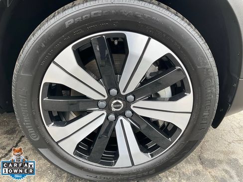 Used 2023 Volvo XC40 Recharge Plus w/ Protection Package Premier AWD/4WD image 75