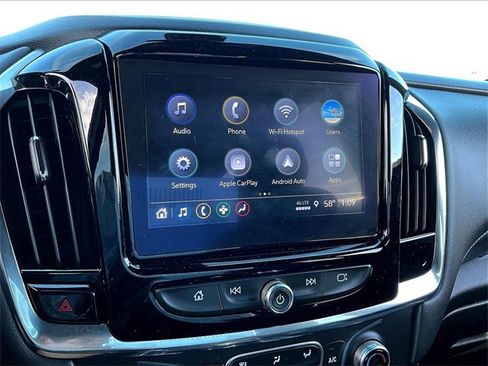 Used 2023 Chevrolet Traverse LT image 19