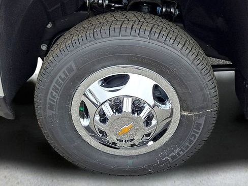 New 2026 Chevrolet Silverado 3500 LT w/ Convenience Package image 9