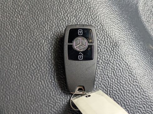 Used 2025 Mercedes-Benz Sprinter 2500 image 26