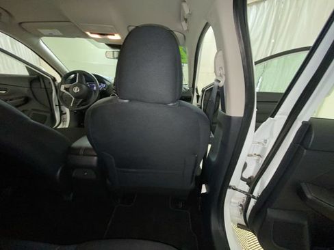 Used 2024 Nissan Sentra SV FWD image 36