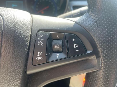 Used 2016 Chevrolet Cruze LT FWD image 21