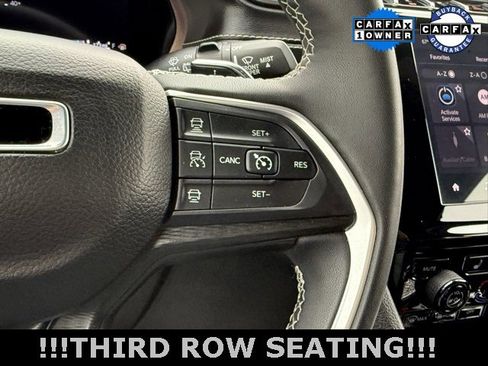 Used 2024 Jeep Grand Cherokee L Laredo image 28