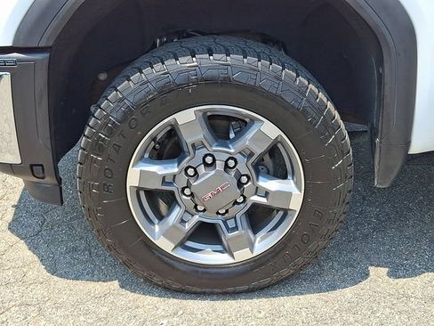 Used 2025 GMC Sierra 2500 SLT w/ SLT Premium Package AWD/4WD image 8