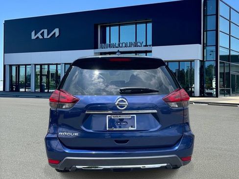 Used 2020 Nissan Rogue S FWD image 9