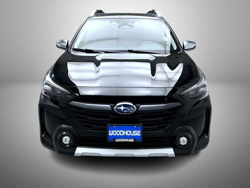 Used 2023 Subaru Outback Touring XT AWD/4WD image 2