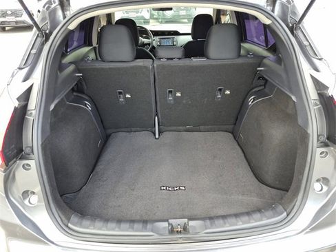 Used 2024 Nissan Kicks S image 8