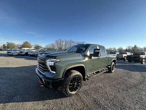 Used 2025 Chevrolet Silverado 2500 LT w/ Trail Boss Package image 10