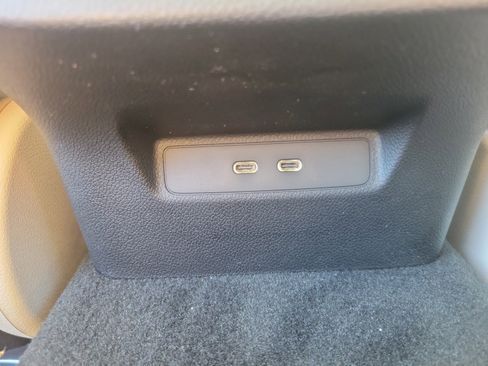 Used 2026 Mercedes-Benz E 350 Sedan image 9