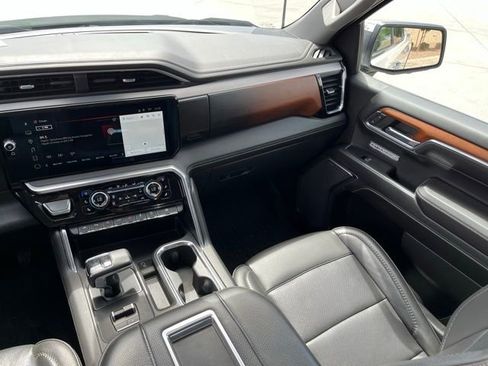 Used 2022 GMC Sierra 1500 Denali w/ Denali Reserve Package image 16