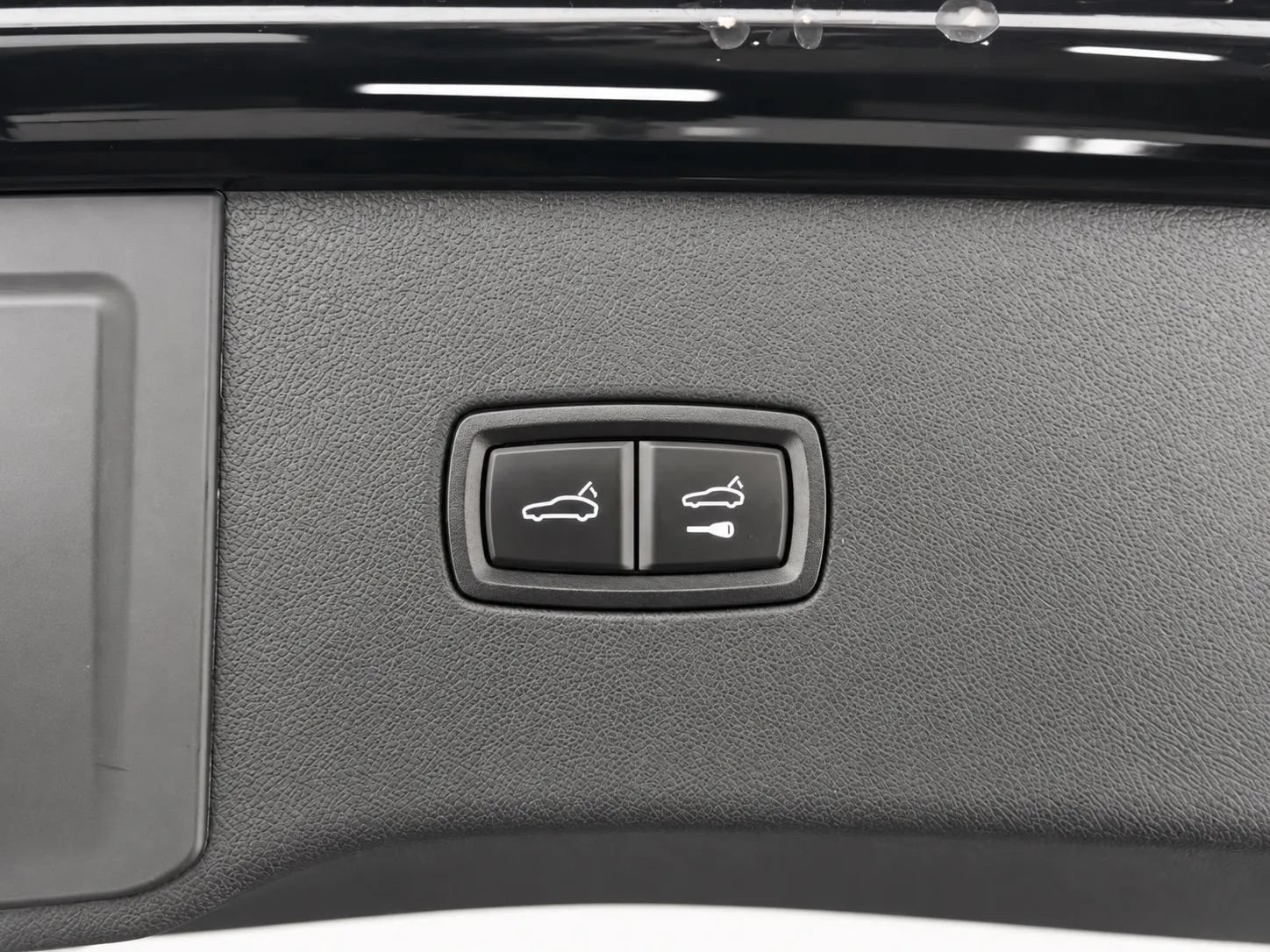 Used 2024 Porsche Cayenne S AWD/4WD image 19