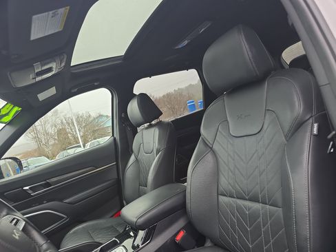 Used 2024 Kia Telluride SX X-Pro image 12