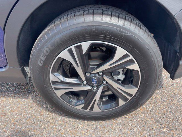 Used 2025 Subaru Crosstrek 2.5i Premium AWD/4WD image 10