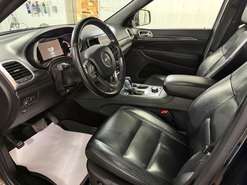 Used 2021 Jeep Grand Cherokee Limited image 8