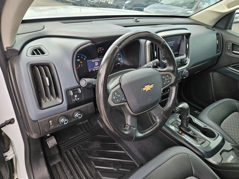 Used 2020 Chevrolet Colorado Z71 AWD/4WD image 14