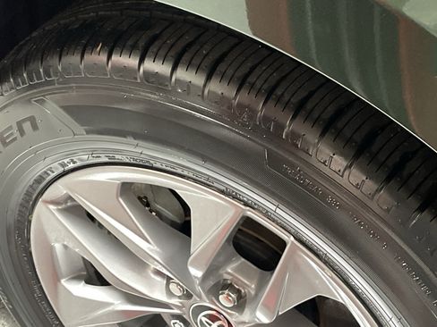 Certified 2022 Toyota Sienna XLE image 12