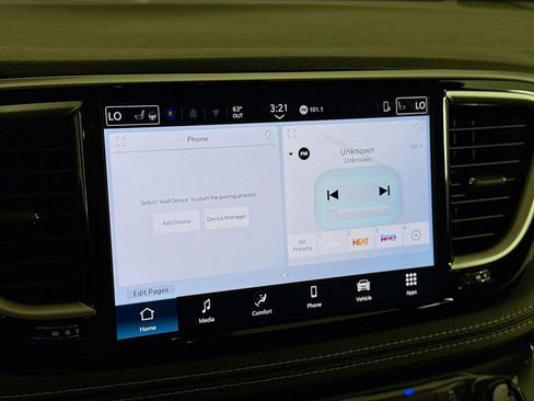 New 2026 Chrysler Pacifica Select image 35