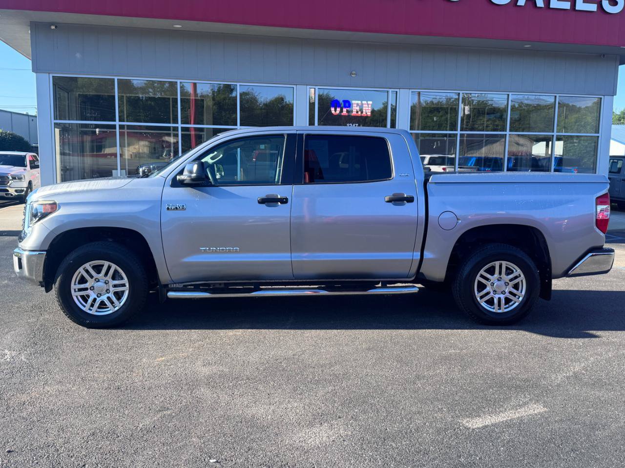 Used 2019 Toyota Tundra SR5 w/ SR5 Upgrade Package AWD/4WD image 6