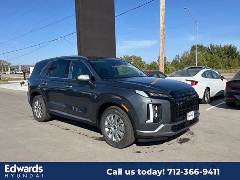 New 2025 Hyundai Palisade SEL image 3
