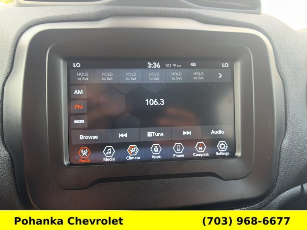 Used 2021 Jeep Renegade Latitude AWD/4WD image 14