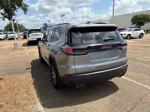 Used 2024 GMC Acadia AT4 w/ Luxury Package AWD/4WD image 7