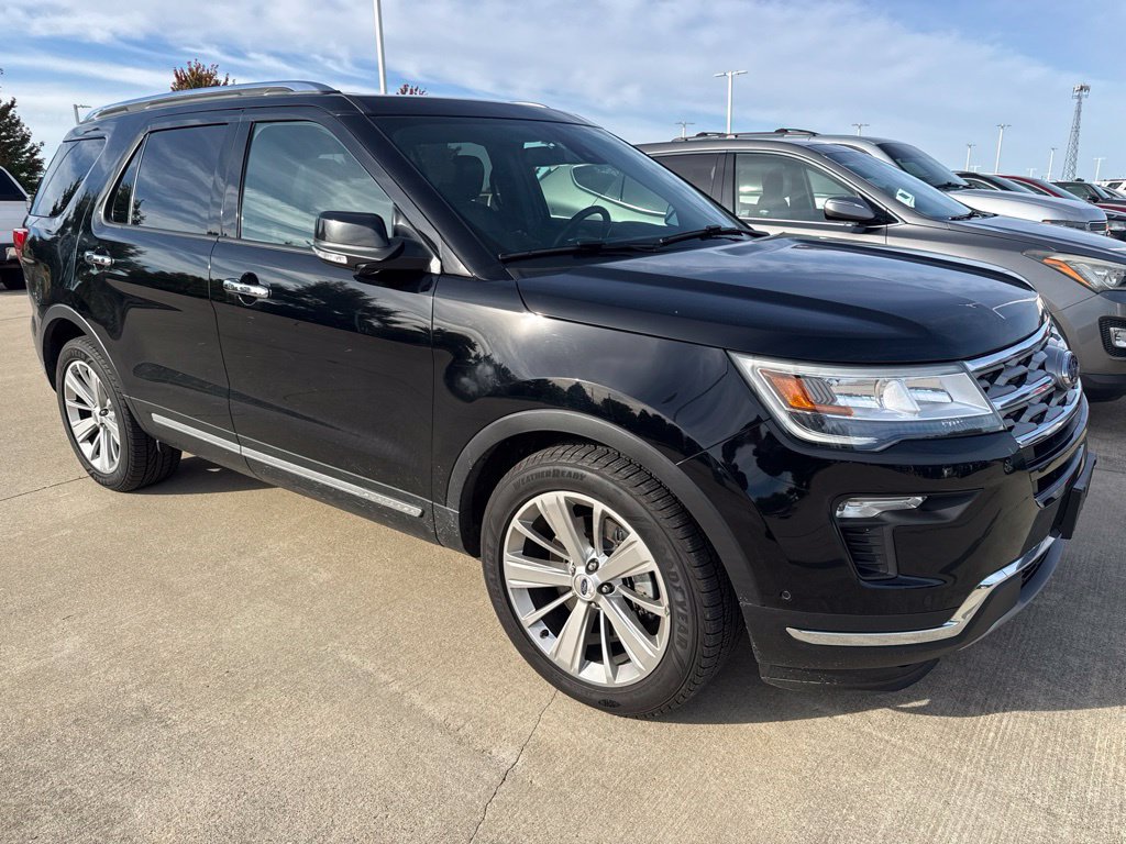 Used 2018 Ford Explorer Limited w/ Equipment Group 301A FWD image 4