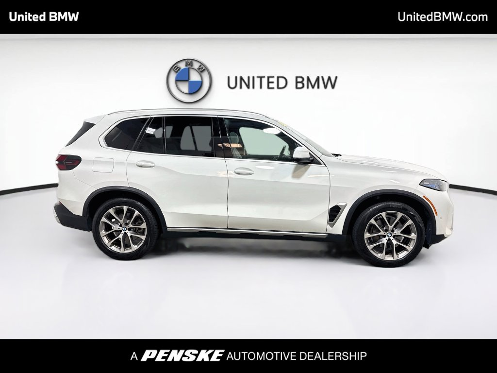 Used 2024 BMW X5 sDrive40i w/ Premium Package RWD image 4