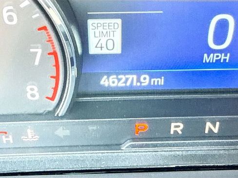 Certified 2022 Ford Explorer XLT w/ Equipment Group 202A image 14