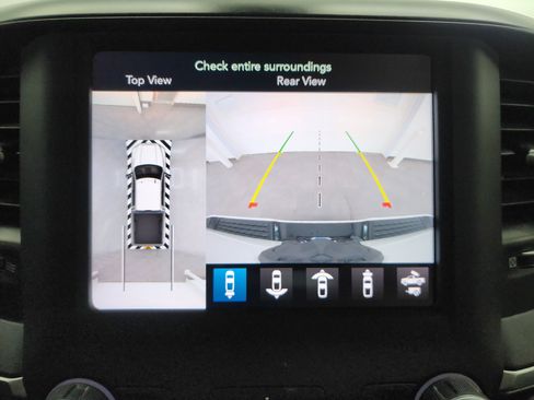 Used 2020 RAM 2500 Big Horn w/ Night Edition image 14