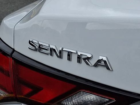 Used 2024 Nissan Sentra SV FWD image 30