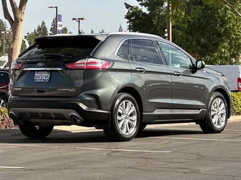 Used 2020 Ford Edge Titanium AWD/4WD image 2