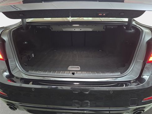 Used 2018 BMW 530e xDrive image 14