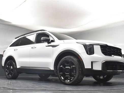 Certified 2025 Kia Sorento SX Prestige image 35