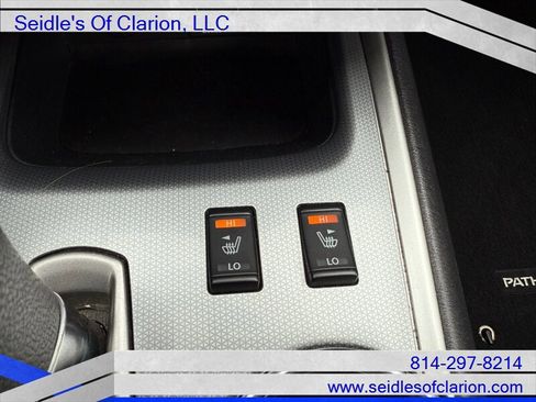 Used 2018 Nissan Pathfinder SL image 28